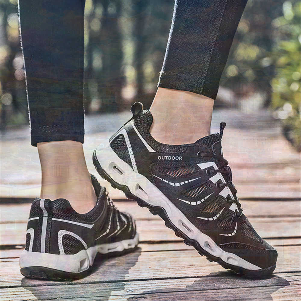 Sumer Round Tip Silver Sneaker - đánh giá và giá Model Kit Runner