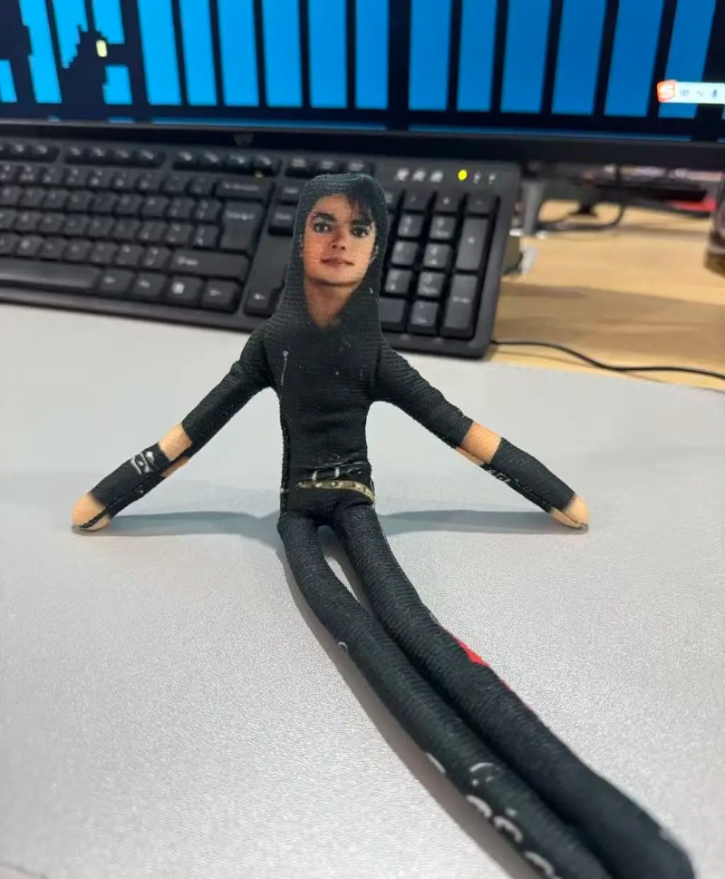 New Style Michael Jackson Cosp - đánh giá và giá Model Kit Joints