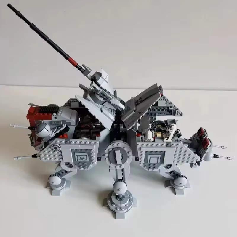 Birthday Gift All Terrain Spac - đánh giá và giá Model Kit Runner