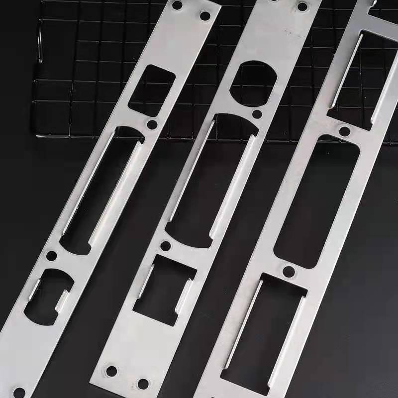 Đồng Hồ Nam Dây Thép Không Gỉ  - đánh giá và giá Panel Line Marker